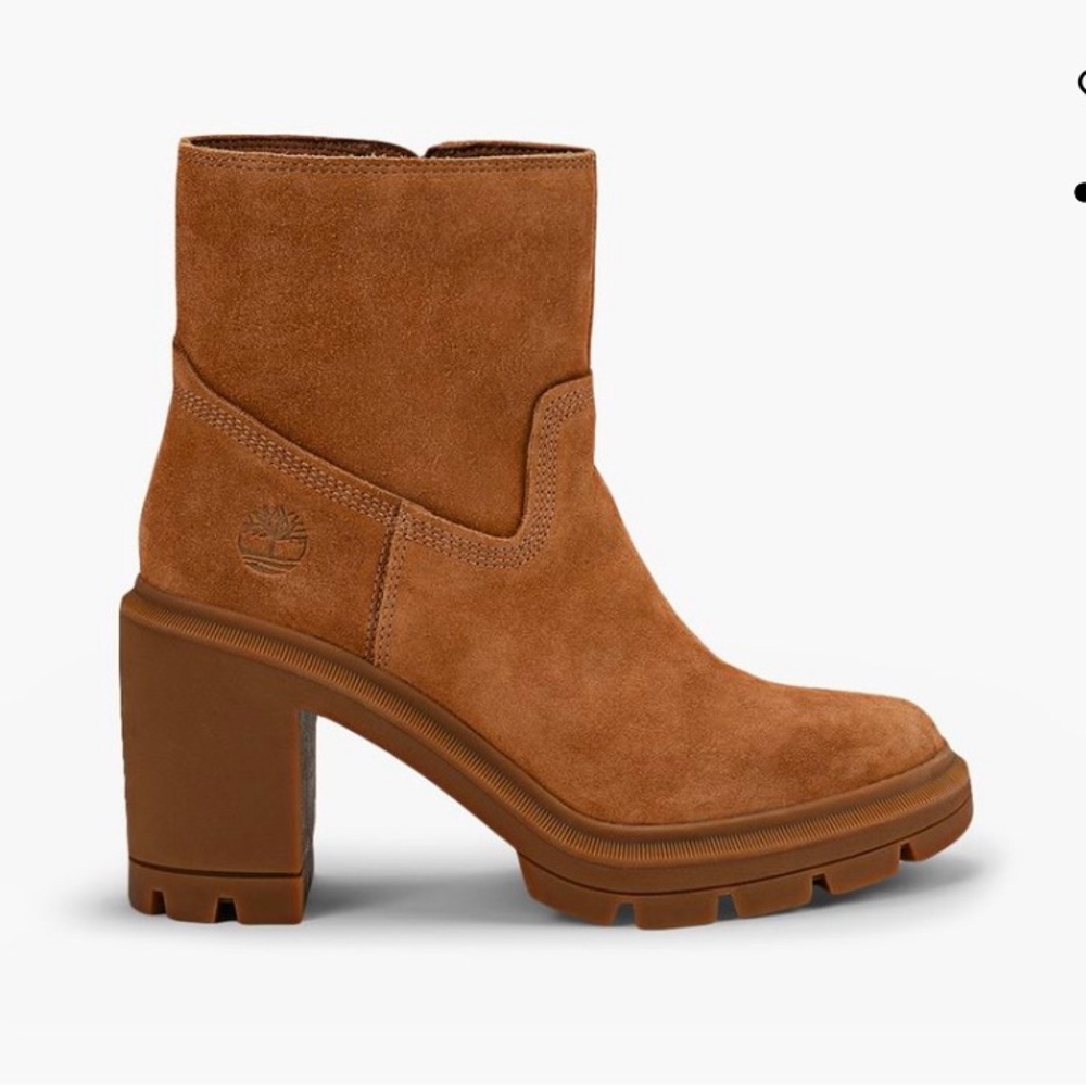 Timberland Tan Heeled Boots with Chunky Heel and Rugged Sole